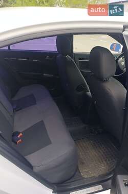 Седан Geely Emgrand 7 (EC7) 2013 в 