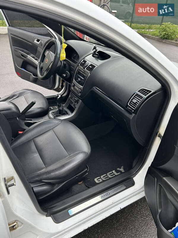Седан Geely Emgrand 7 (EC7) 2014 в Києві