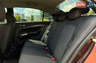 Седан Geely Emgrand 7 (EC7) 2013 в 