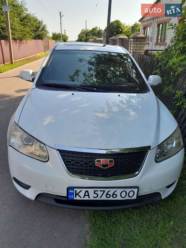 Хэтчбек Geely Emgrand 7 (EC7) 2015 в 