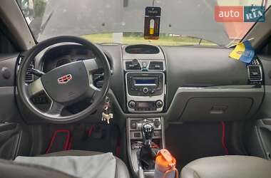 Хэтчбек Geely Emgrand 7 (EC7) 2013 в 