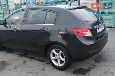 Хэтчбек Geely Emgrand 7 (EC7) 2013 в 