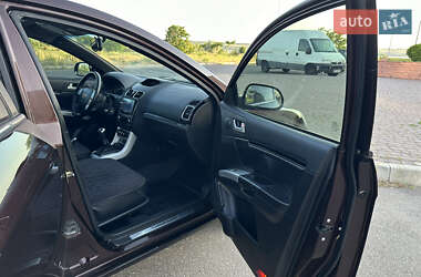 Хэтчбек Geely Emgrand 7 (EC7) 2013 в 