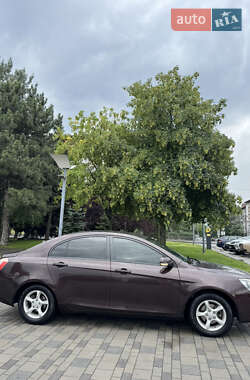 Седан Geely Emgrand 7 (EC7) 2014 в 