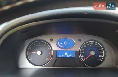 Седан Geely Emgrand 7 (EC7) 2013 в 