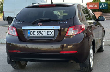 Хетчбек Geely Emgrand 7 (EC7) 2013 в 