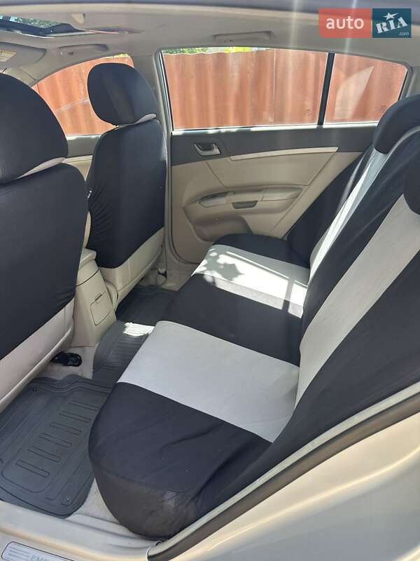 Хэтчбек Geely Emgrand 7 (EC7) 2012 в Ужгороде