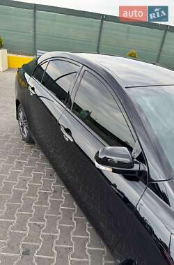 Седан Geely Emgrand 7 (EC7) 2012 в 