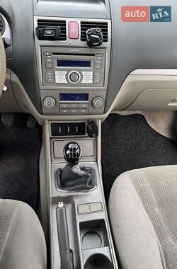 Седан Geely Emgrand 7 (EC7) 2011 в 