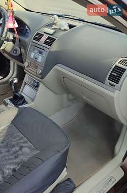 Седан Geely Emgrand 7 (EC7) 2011 в 