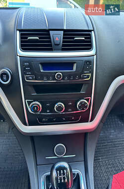 Седан Geely Emgrand 7 (EC7) 2016 в 