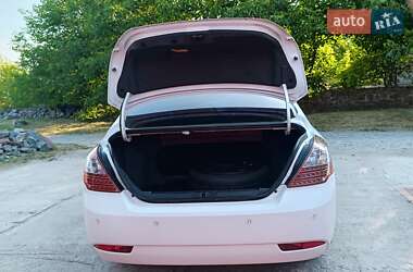 Седан Geely Emgrand 7 (EC7) 2013 в 