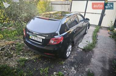 Хетчбек Geely Emgrand 7 (EC7) 2013 в 
