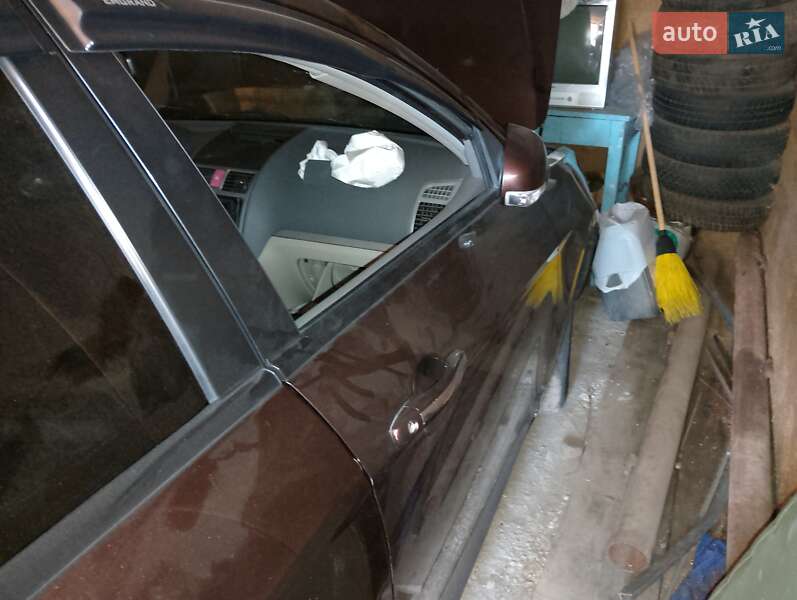 Хетчбек Geely Emgrand 7 (EC7) 2011 в Івано-Франківську