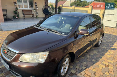 Хетчбек Geely Emgrand 7 (EC7) 2013 в 