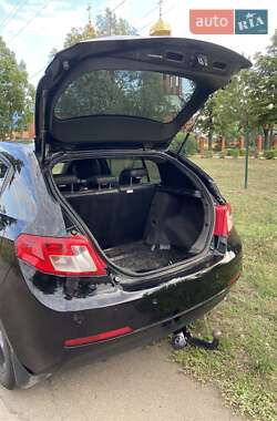 Хетчбек Geely Emgrand 7 (EC7) 2014 в 