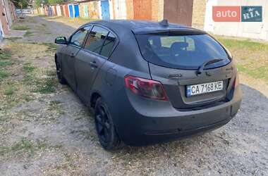 Хетчбек Geely Emgrand 7 (EC7) 2014 в 