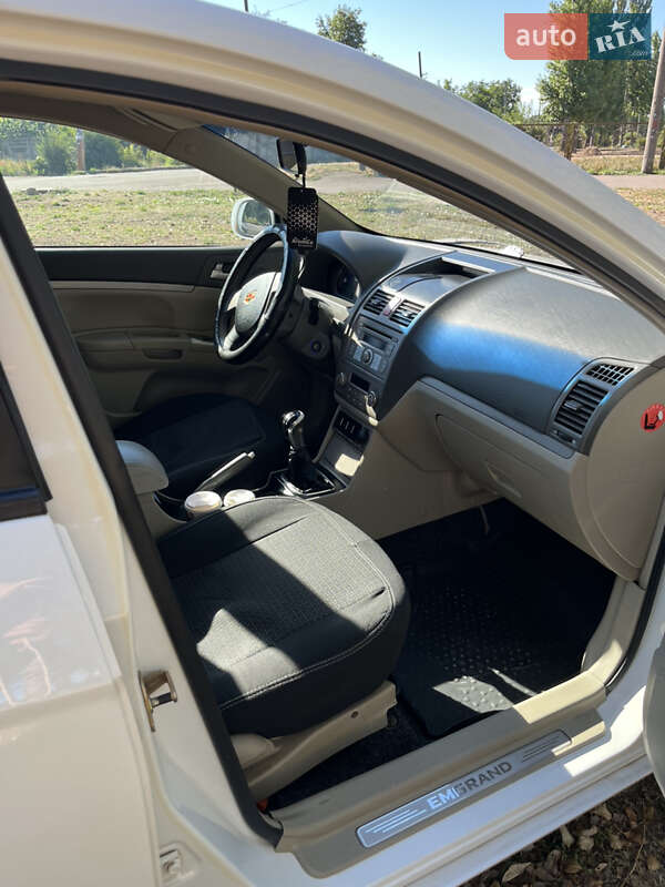 Седан Geely Emgrand 7 (EC7) 2011 в Кривом Роге