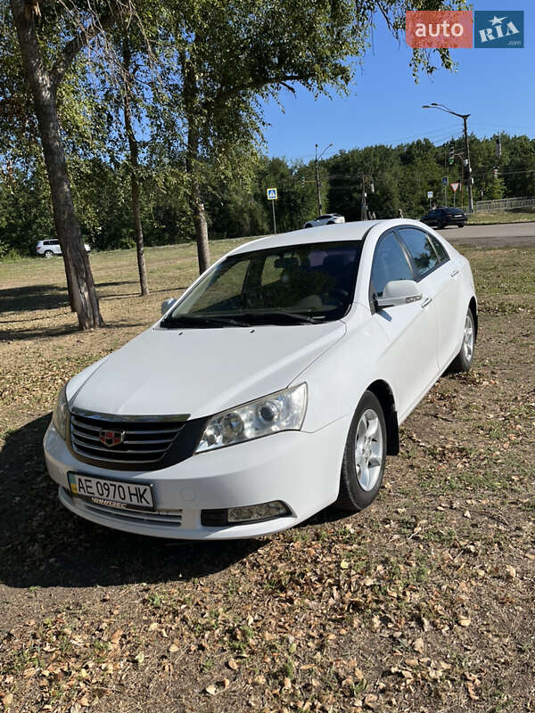Седан Geely Emgrand 7 (EC7) 2011 в Кривом Роге