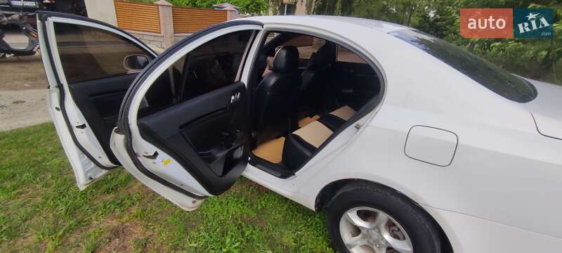 Седан Geely Emgrand 7 (EC7) 2013 в Скале-Подольской