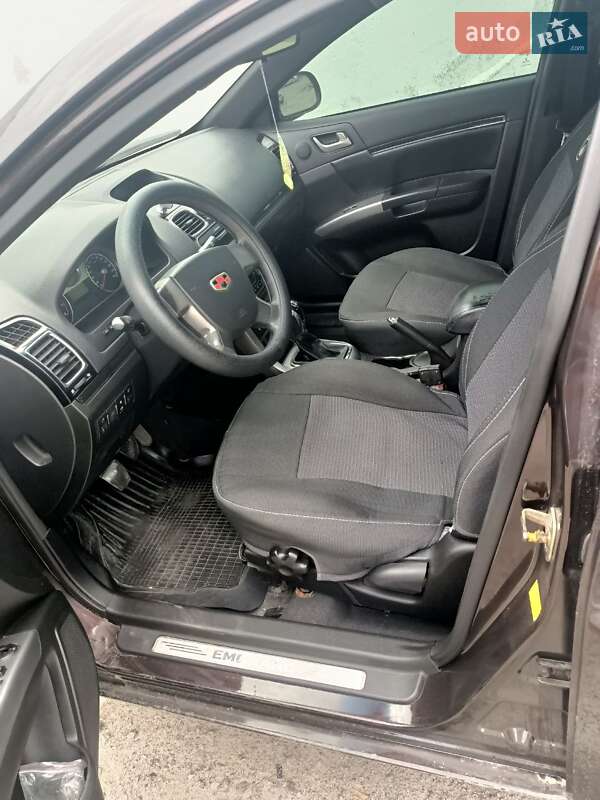 Седан Geely Emgrand 7 (EC7) 2013 в Днепре