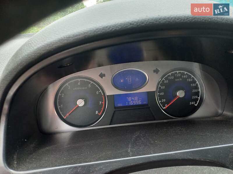 Седан Geely Emgrand 7 (EC7) 2013 в Чернігові