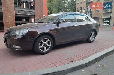 Седан Geely Emgrand 7 (EC7) 2013 в 