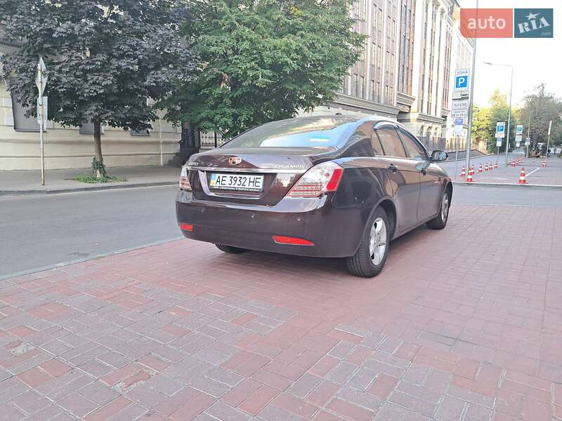 Седан Geely Emgrand 7 (EC7) 2013 в Дніпрі