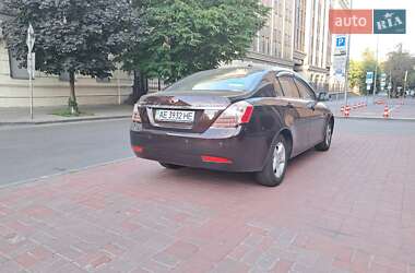 Седан Geely Emgrand 7 (EC7) 2013 в 