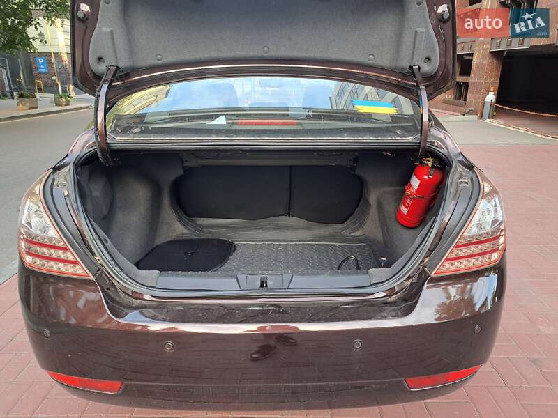 Седан Geely Emgrand 7 (EC7) 2013 в Дніпрі