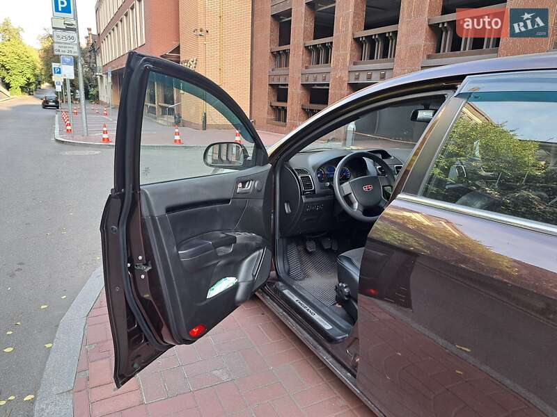 Седан Geely Emgrand 7 (EC7) 2013 в Дніпрі