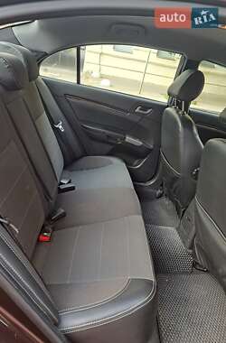 Седан Geely Emgrand 7 (EC7) 2013 в 