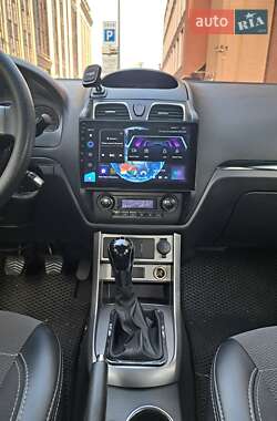 Седан Geely Emgrand 7 (EC7) 2013 в 