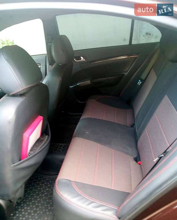Geely Emgrand 7 (EC7) 2014