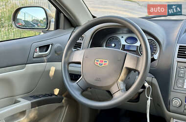 Седан Geely Emgrand 7 (EC7) 2012 в 
