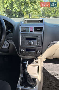 Седан Geely Emgrand 7 (EC7) 2011 в 