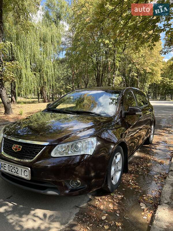 Geely Emgrand 7 (EC7) 2013