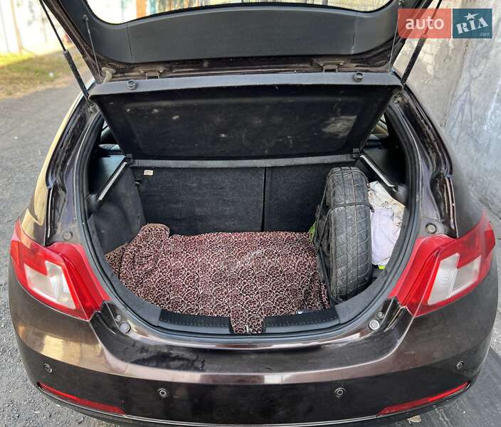 Хетчбек Geely Emgrand 7 (EC7) 2013 в Кривому Розі