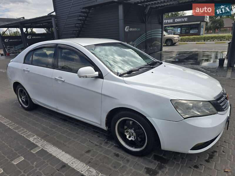 Седан Geely Emgrand 7 (EC7) 2011 в Коростене