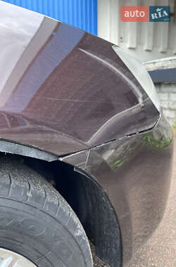Седан Geely Emgrand 7 (EC7) 2012 в 