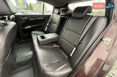 Хэтчбек Geely Emgrand 7 (EC7) 2013 в 