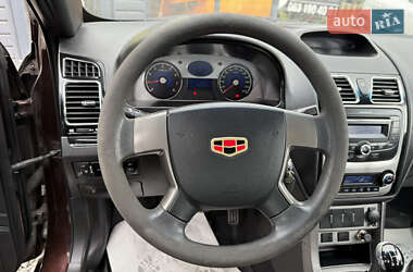 Хэтчбек Geely Emgrand 7 (EC7) 2013 в 