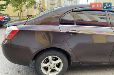 Седан Geely Emgrand 7 (EC7) 2013 в 