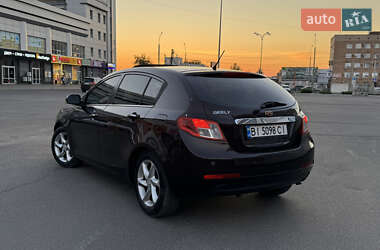 Хетчбек Geely Emgrand 7 (EC7) 2013 в 