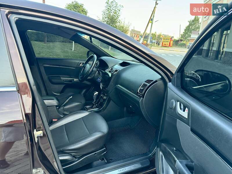Седан Geely Emgrand 7 (EC7) 2013 в Чернівцях