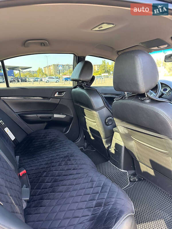 Седан Geely Emgrand 7 (EC7) 2014 в Кривому Розі