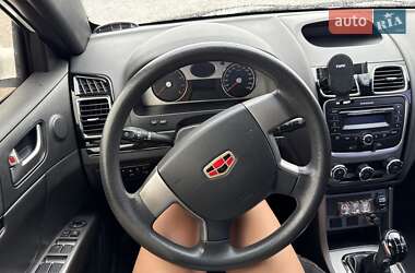 Седан Geely Emgrand 7 (EC7) 2013 в 