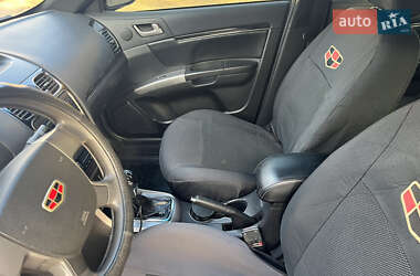Седан Geely Emgrand 7 (EC7) 2013 в 