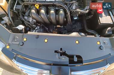 Седан Geely Emgrand 7 (EC7) 2012 в 