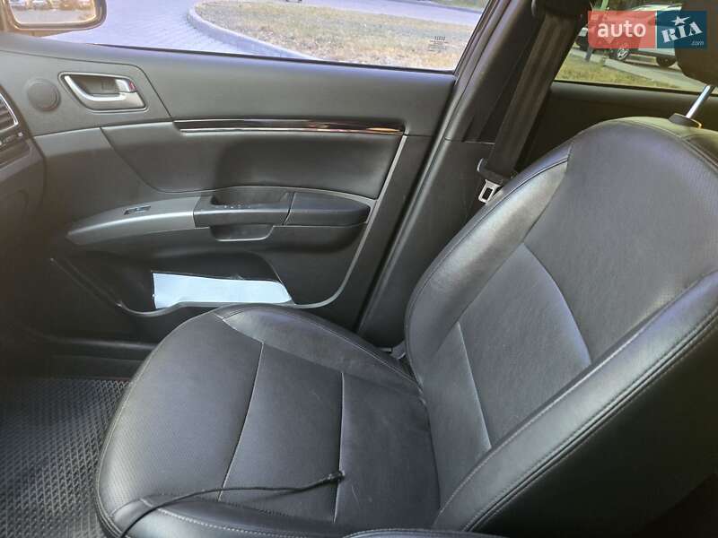 Седан Geely Emgrand 7 (EC7) 2014 в Дніпрі